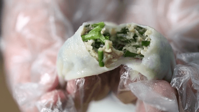 야채 소를 넣은 만두