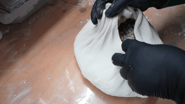 Large dumplings with foldable wrappers