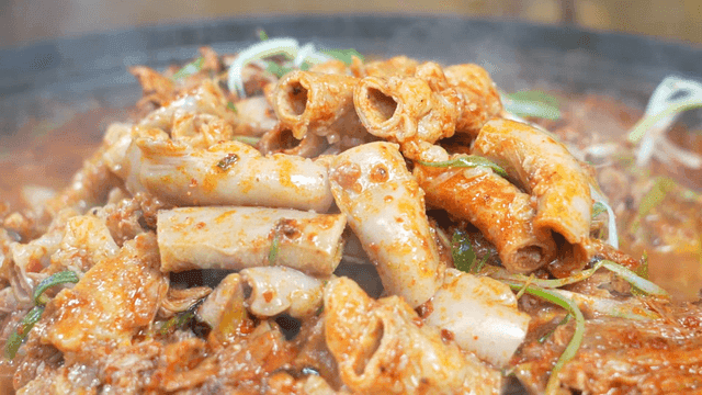 Gamjatang filled with spicy tripe