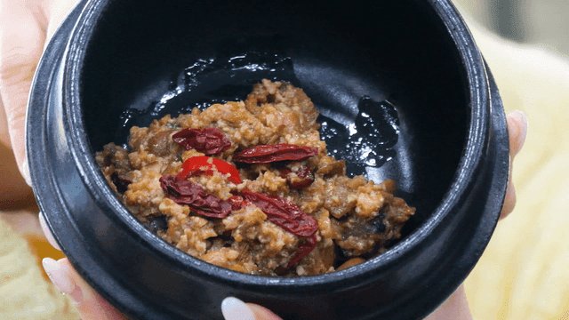 Ssamjang with red dried goji berries