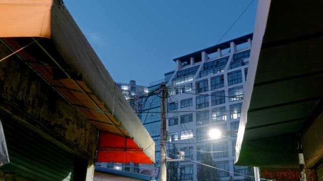 Contrast between old and modern buildings