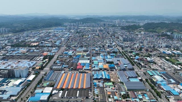 산업 도시의 전경