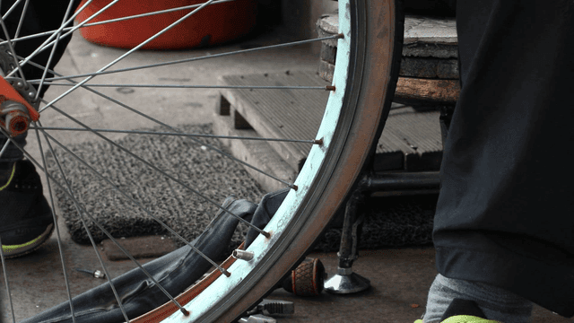 Repairing a bicycle tire