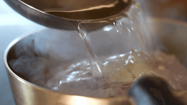 Gomtang broth poured over meat