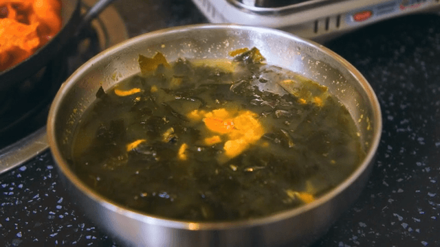 성게가 들어간 미역국