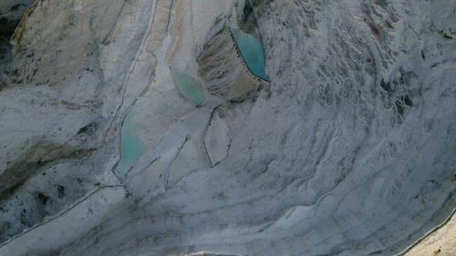 새하얀 석회붕 온천 파묵칼레의 신비한 경관