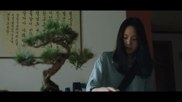 Woman hurriedly turns off the lights in her room