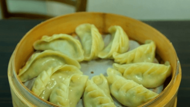 대나무 찜기에 찐 만두