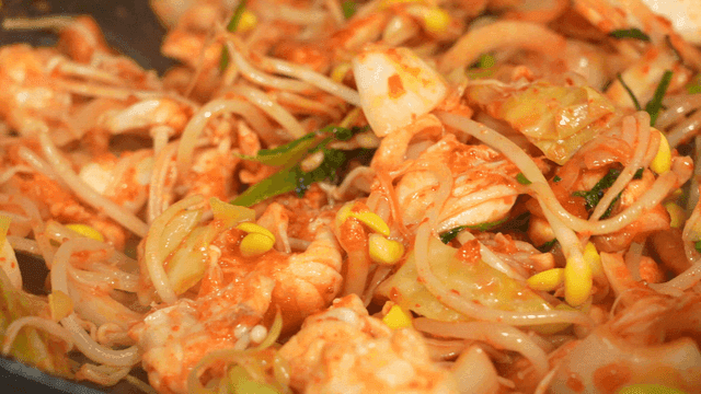 Spicy pufferfish bulgogi with vegetables