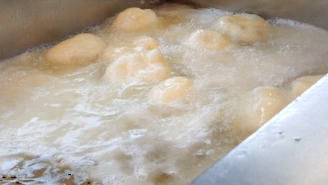 도넛을 만드는 과정