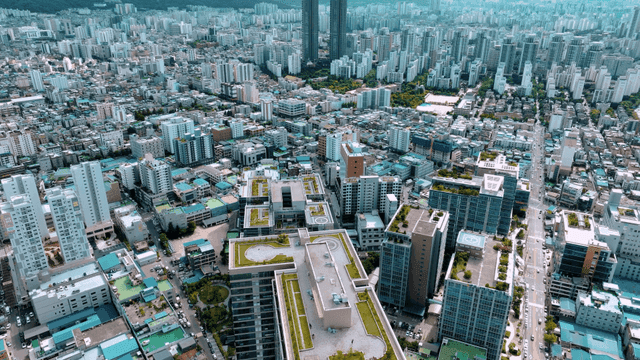 Vast cityscape with tall buildings