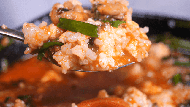 Sundubu Jjamppong with Rice and Vegetables
