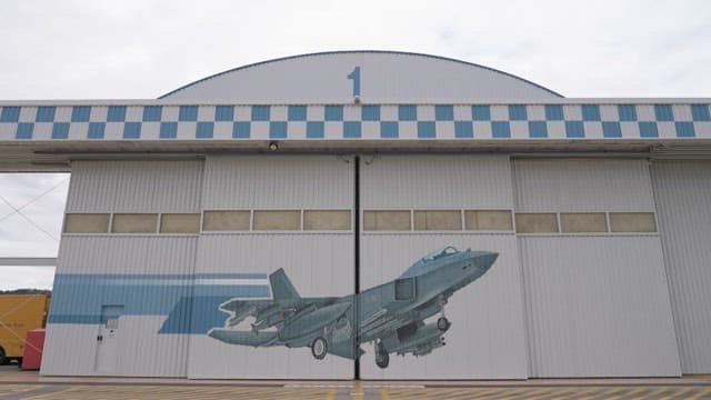 Magnificent fighter jets revealed behind the hangar door