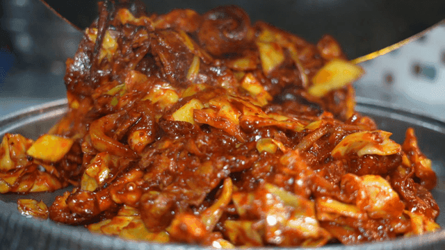 Spicy stir-fried octopus with vegetables