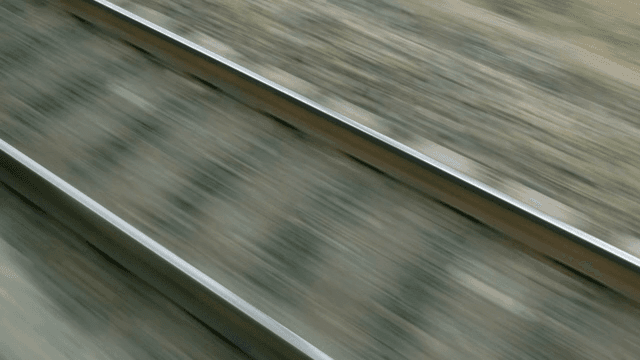 달리는 기차에서 본 선로