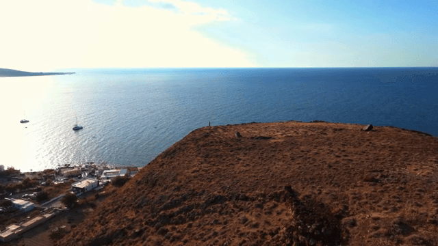 바다를 바라보는 해안 풍경