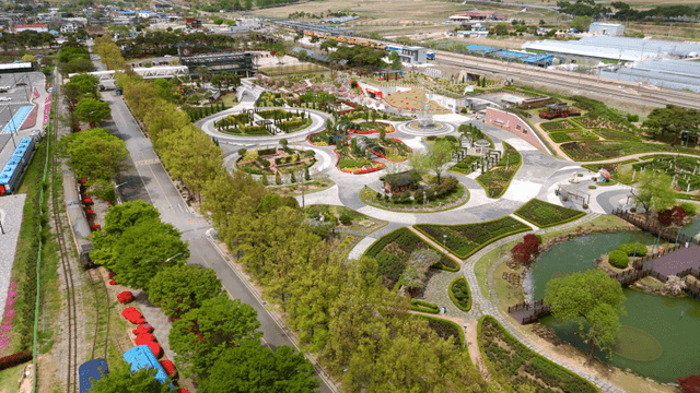 Gorgeous parks and trains