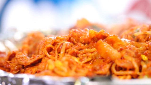 콩나물이 들어간 매콤한 돼지불고기