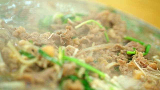 끓고있는 불고기 전골