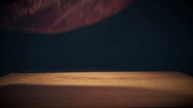 나무판 위의 생 스테이크