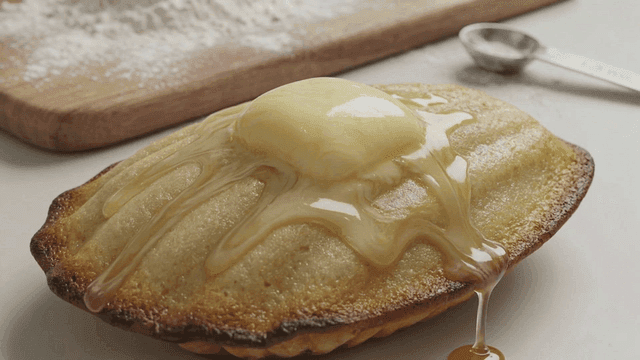 Madeleines with melting butter