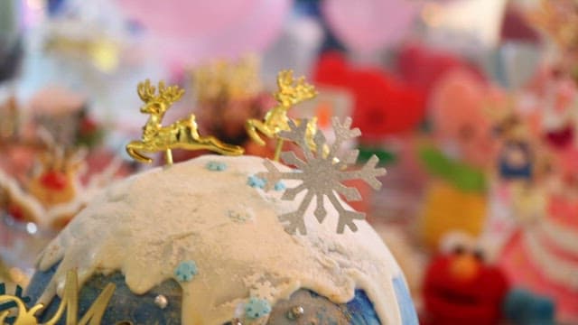 크리스마스에 화려한 축제 장식