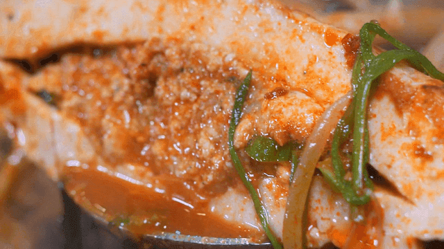 Spicy tofu stew with vegetables