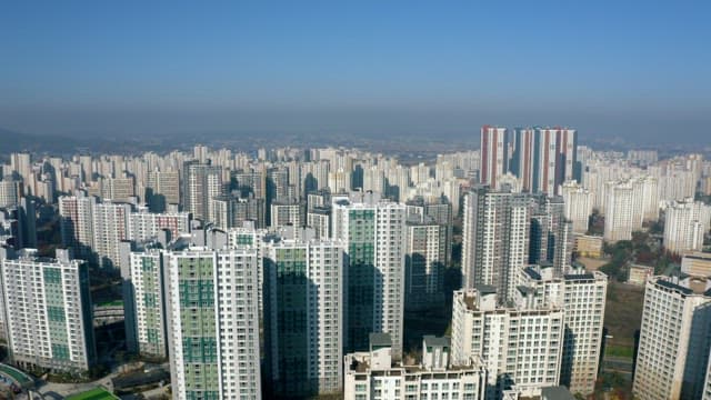 Expansive Cityscape with High-Rise Buildings