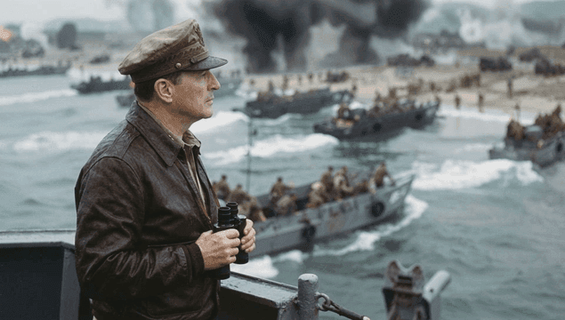 해상 상륙 작전을 관찰하는 군 장교