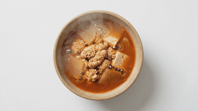 Spicy fish roe soup with tofu and radish