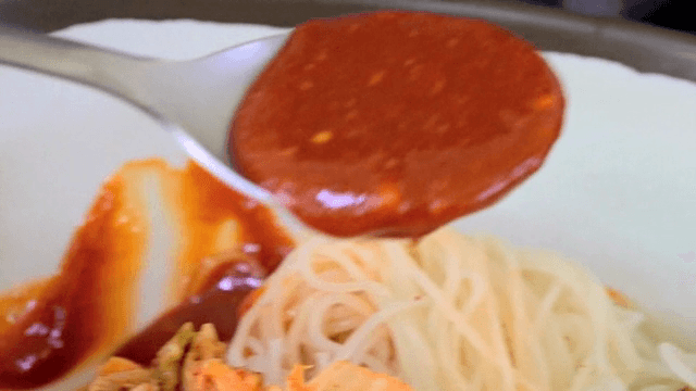 Spicy sauce for spicy noodles