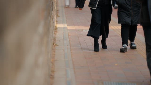 인도에서 걷는 사람들