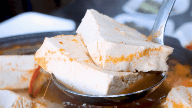 Seafood stew with tofu and crab