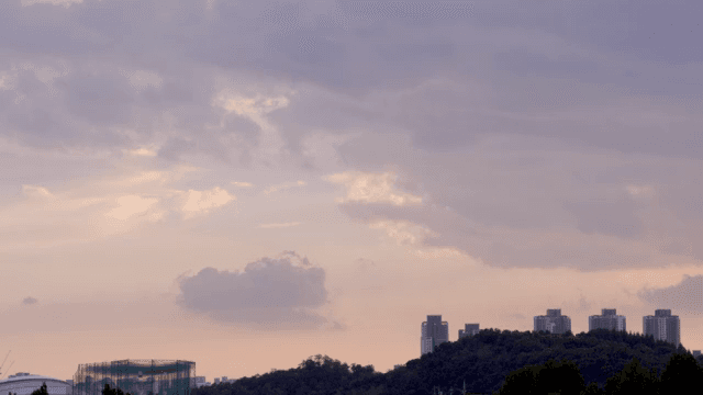 고요한 저녁 도시 스카이라인