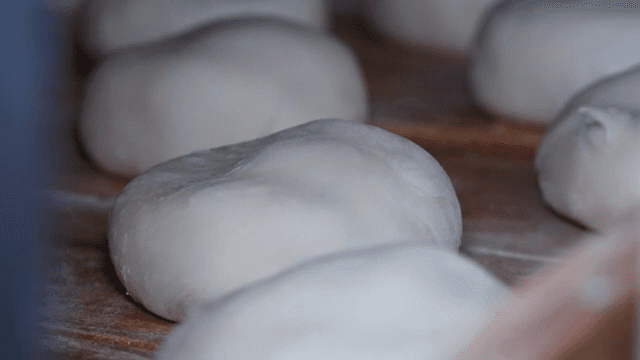 구워지고 있는 반죽