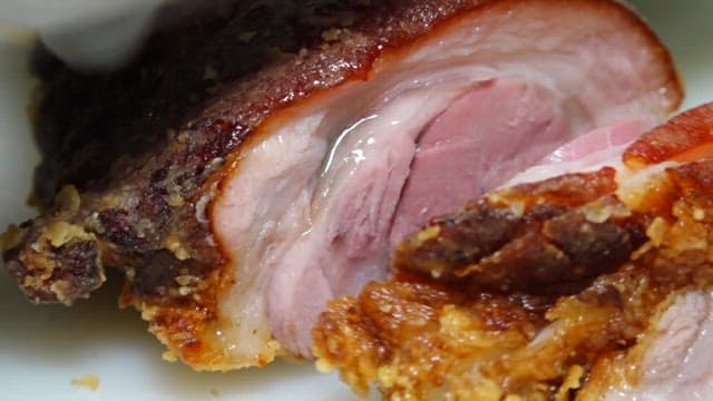 튀김 위에 올라가는 족발 튀김