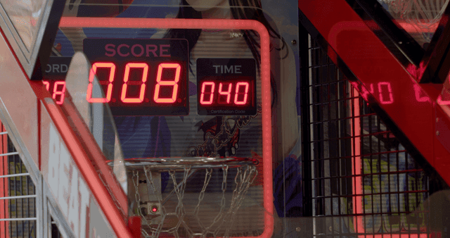 점수 표시가 있는 오락실 농구 게임