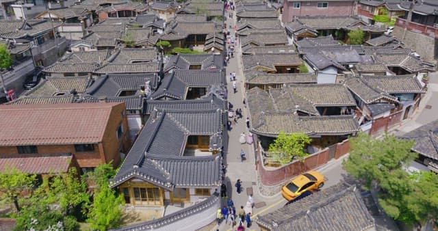 Bukchon Hanok Village with tourists