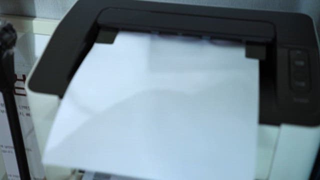 프린터에서 인쇄된 인바디 측정 결과지