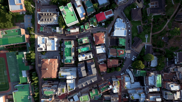 건축물이 밀집된 도시의 항공 촬영