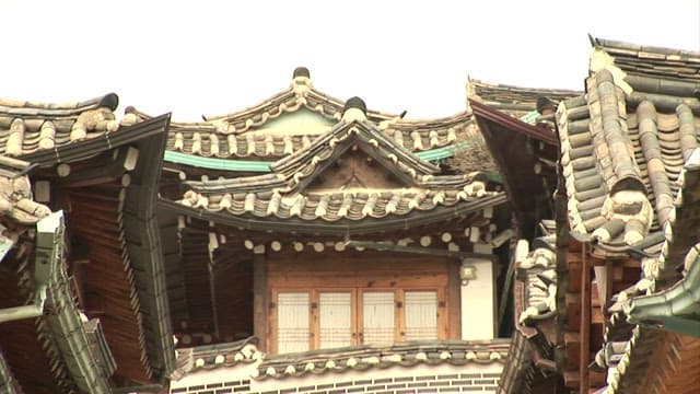 Foreign Tourists Visiting Hanok Village