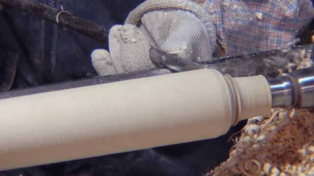 Woodturning process with a workbench