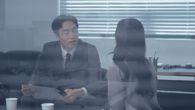 현대 사무실에서의 비즈니스 회의