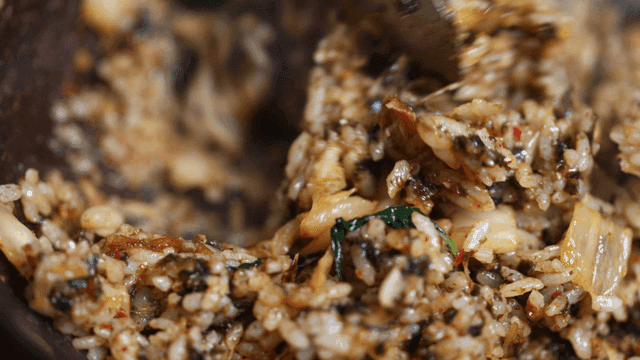 Gamjatang fried rice stir-fried in pan