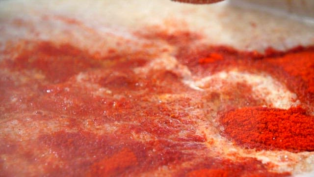 사골 육수에 들깨 가루 추가