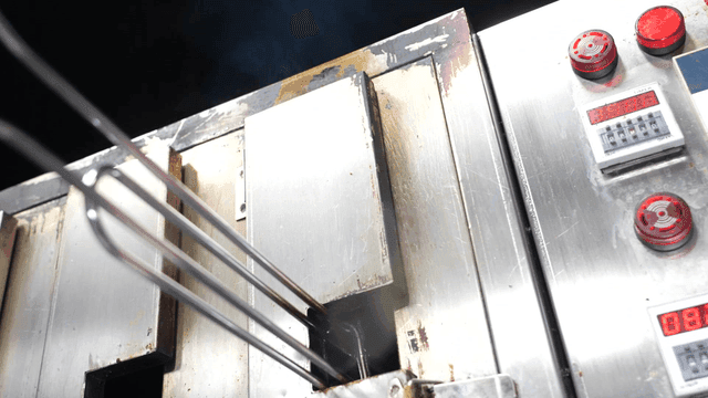 Grill oven with control panel