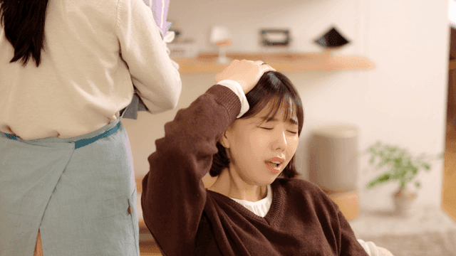 Mother slaps her daughter for looking at her phone.