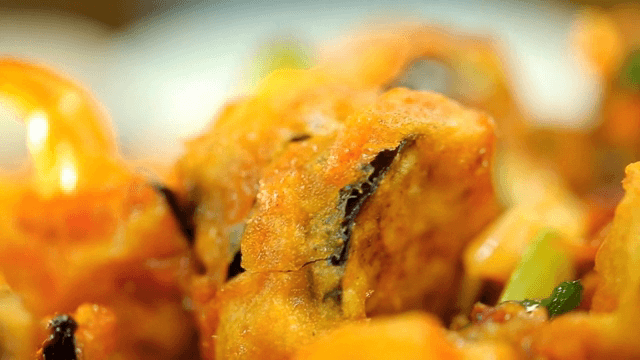 매콤한 양념의 가지튀김