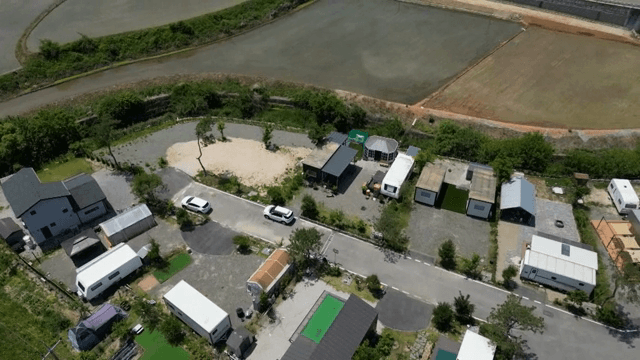 시골 캠핑장의 항공 뷰