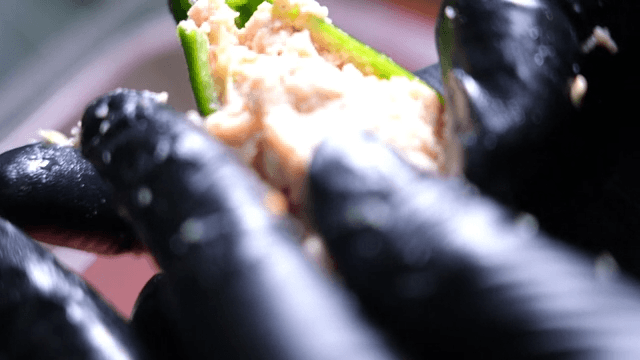 속이 채워지는 고추튀김